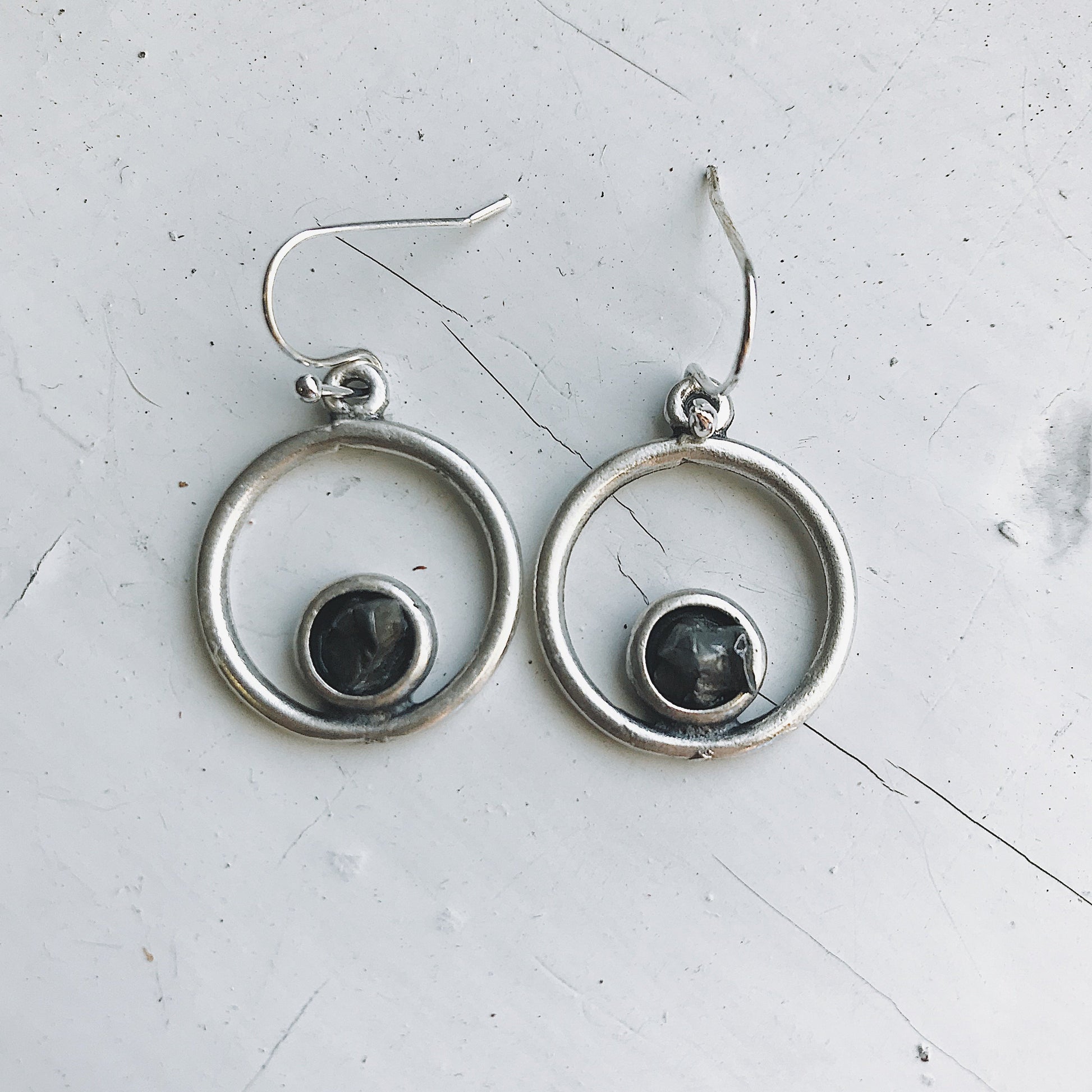 Circle Silver Earrings with Raw Campo del Cielo Meteorite