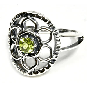 Peridot Ring size 6