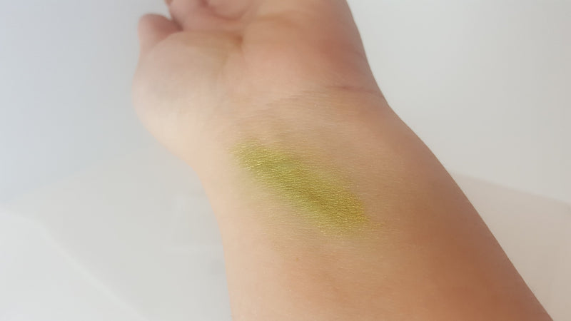 Green Apple Loose Eye shadow | Raw Beauty Minerals