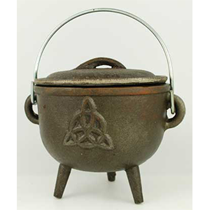 Triquetra cast iron cauldron 4 1/2" - Wiccan Place
