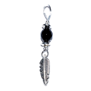 Feather pendant with black onyx bead - Wiccan Place