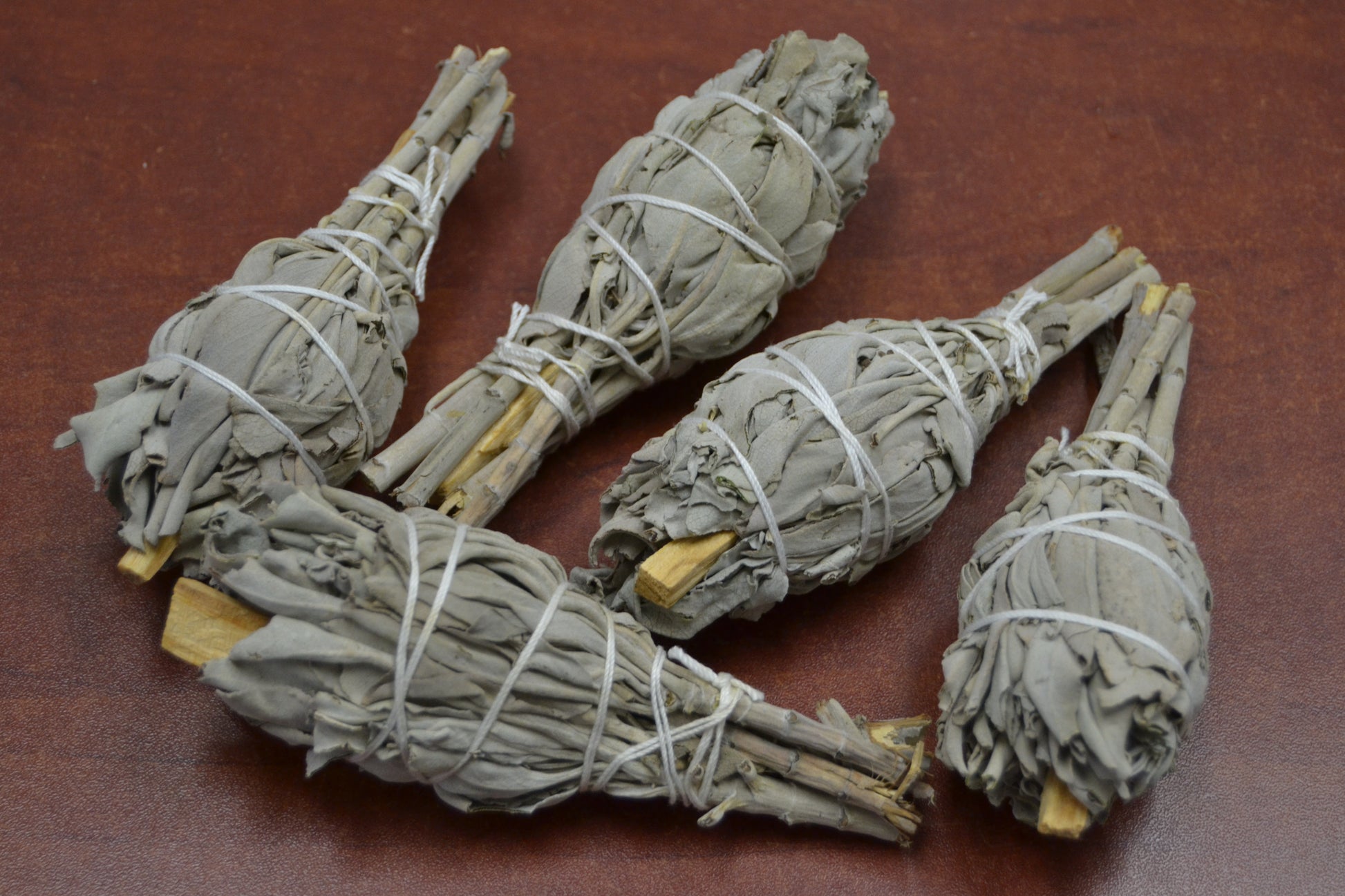 White Mini Sage + Palo Santo Bundle Smudge 5 Pcs 